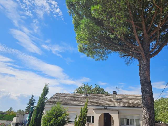 MAISON T4 DE 98 M2
