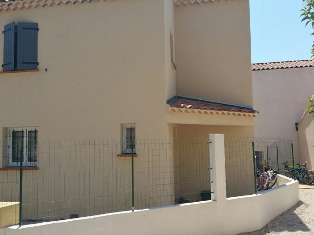 Maison T4 ENTRESSEN 95m2 avec extérieur