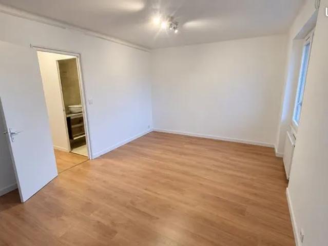 Maison T4 fraichement rénovée – 80 m² – Centre de Montbert – 950