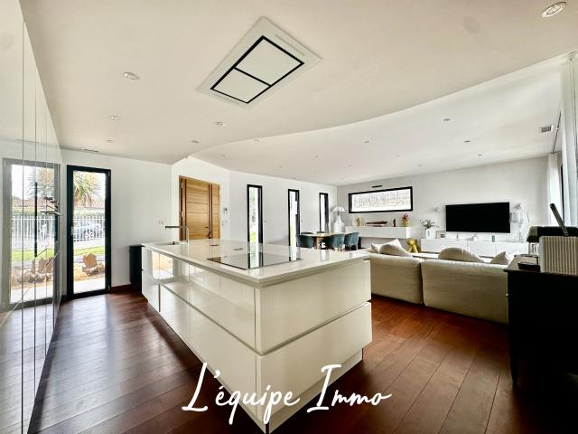 Maison T4 haut de gamme avec piscine