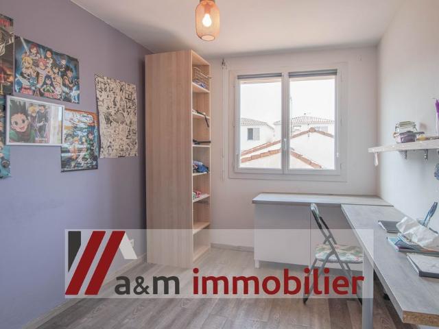 MAISON T4 MEUBLE AVEC JARDIN ET GARAGE CHATEAUNEUF LES MARTIGUESChâteauneuf les Martigues 13220