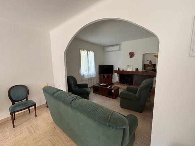 MAISON T4 MEUBLÉE 95M² ISLE SUR LA SORGUE AVEC JARDIN ET PISCIN