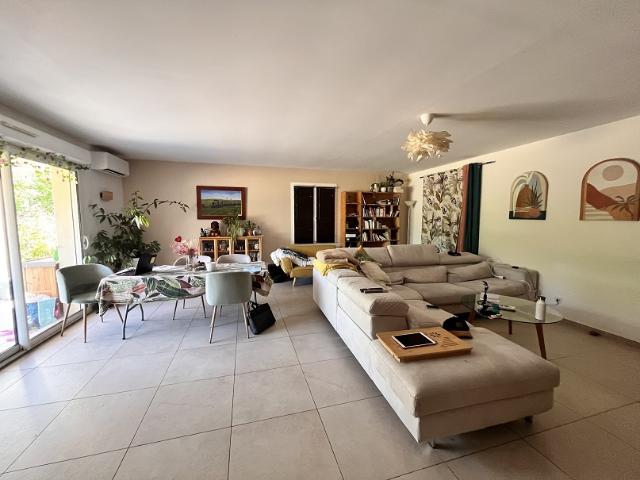 Maison T4 meublée avec double garage et un grand jardin,au calme, proche centre de Toulouse Saint Simon