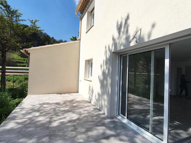 Maison T4 sur Terrain Sud de 700m² piscinable + garage