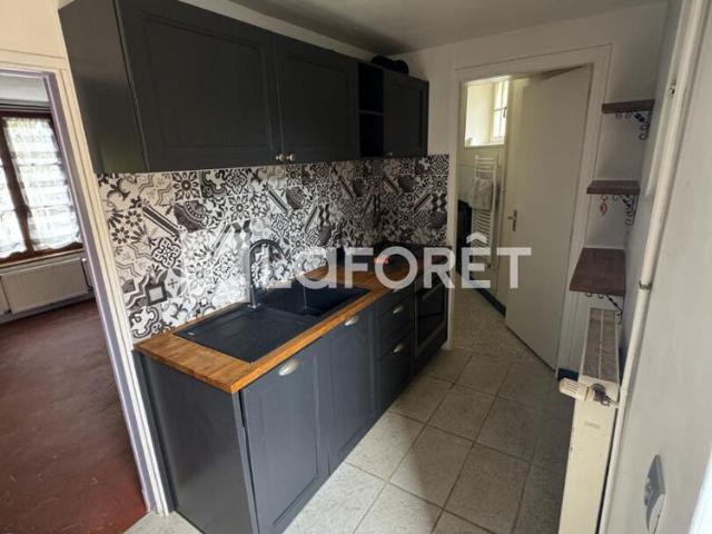 Maison T4 près de BRESLES à louer