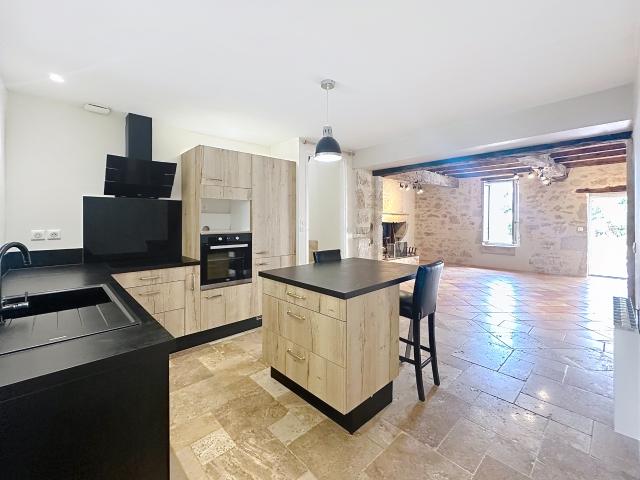 MAISON T5 160 M2