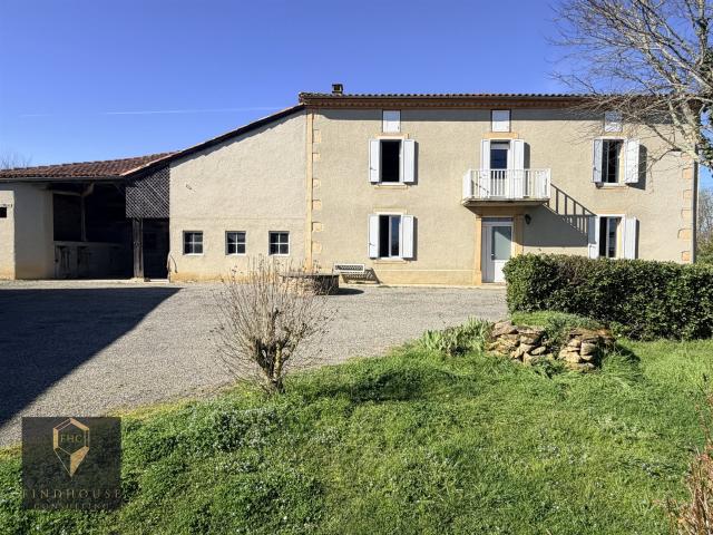 Maison T5 195 M2 Dependances Puits Vue Pyrénées Te. 195m² Aurignac