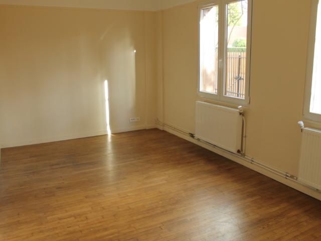Maison T5 84 m² en location à OSNY