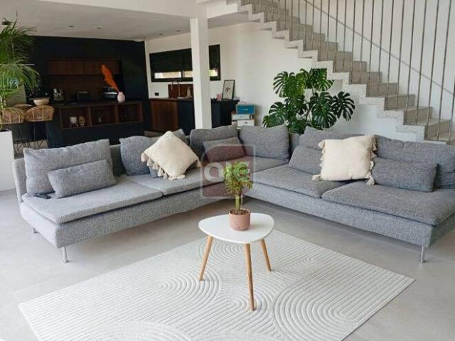 Maison T5 climatisée avec piscine à PRADES LE LEZ
