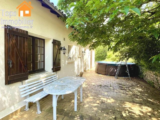 Maison T5 au calme avec jardin, garage et très belle vue 153m² Monteils