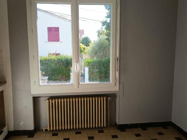 Maison T5 avec jardin, Garage.