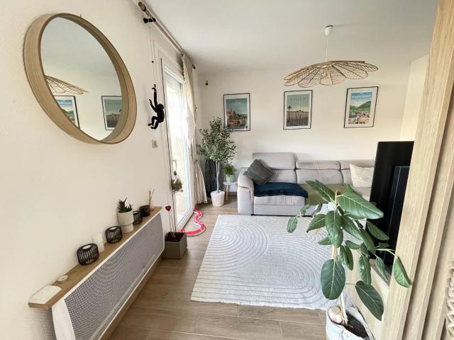 MAISON T5 AVEC JARDIN ET GARAGE PINS JUSTARET