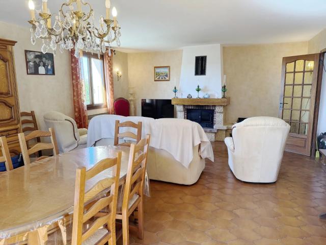 Maison T5 avec Parc Arboré de 6.800 m²
