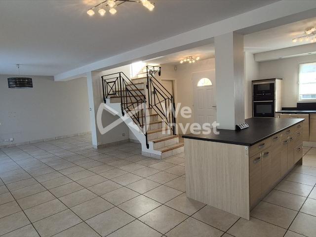 Maison T5 de 143 m² avec piscine chauffée sur terrain de 120. 143m² Fontenilles