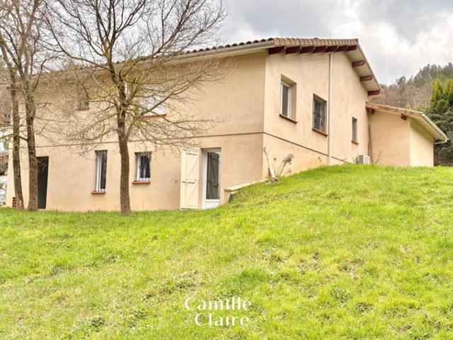Maison T5 de Plain pied 140m2 avec garage terrain de 2200 m2