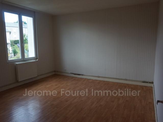 MAISON T5 EGLETONS