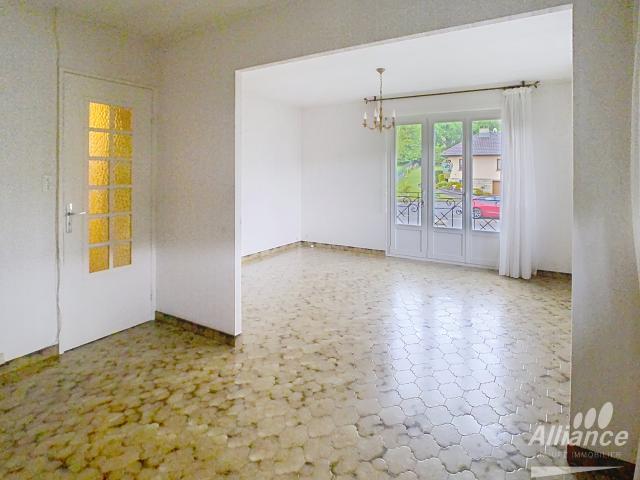 Maison T5 sur sous sol + comble aménageable