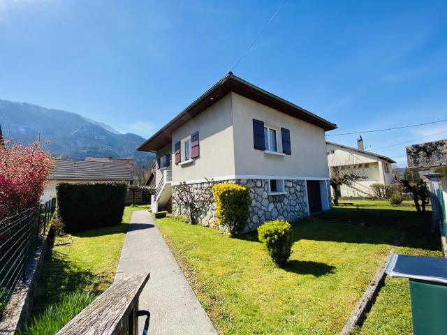 Maison T5 sur sous sol complet