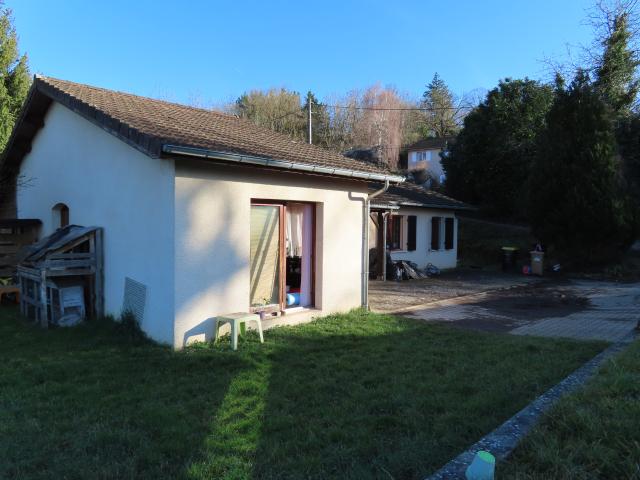 Maison T6 sur 1283 m2 de terrain