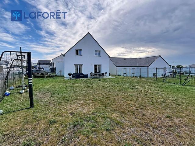 Maison T5 près de BRECH à louer
