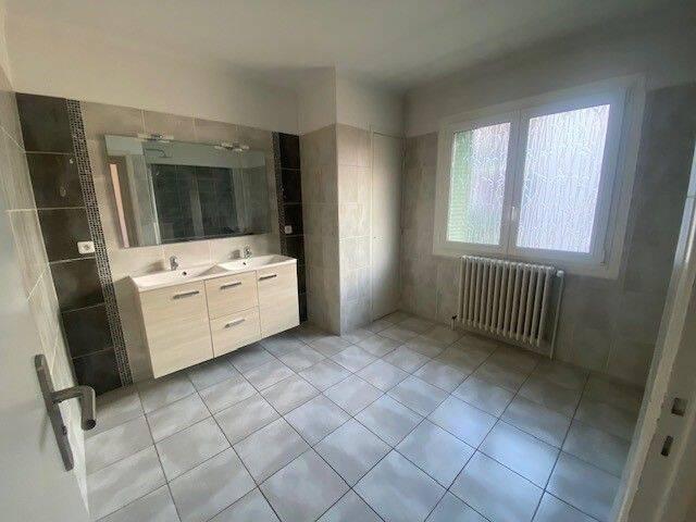 MAISON T5 TRIPLEX