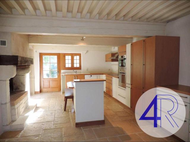 MAISON T6 1250 euros