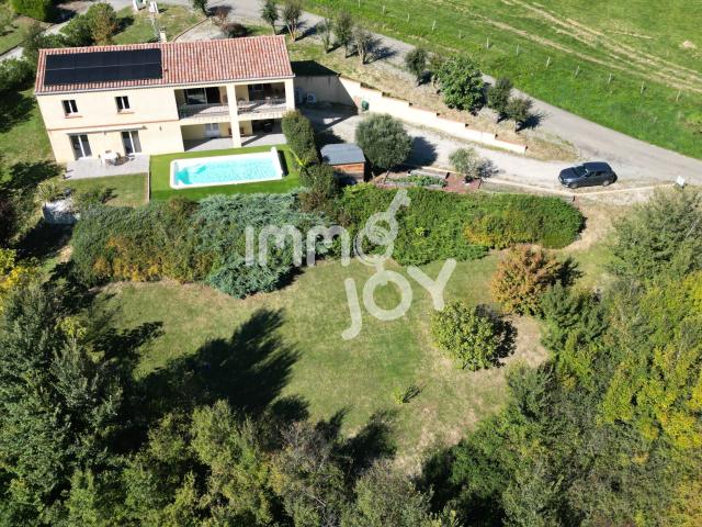 Maison T6 164m2 sur 1601m2 terrain avec piscine, vue Pyrénées