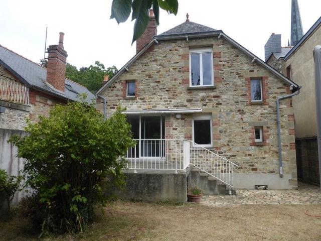 Maison T6 à louer 105 m²