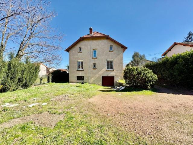 MAISON T6 A LOUER A ROANNE RUE VILLEMONTAIS