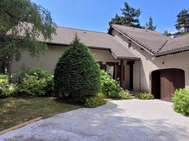 Maison T6 au Chambon sur Lignon