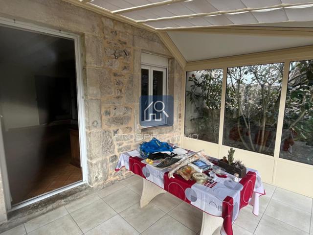 Maison T6 avec grange attenante et terrain
