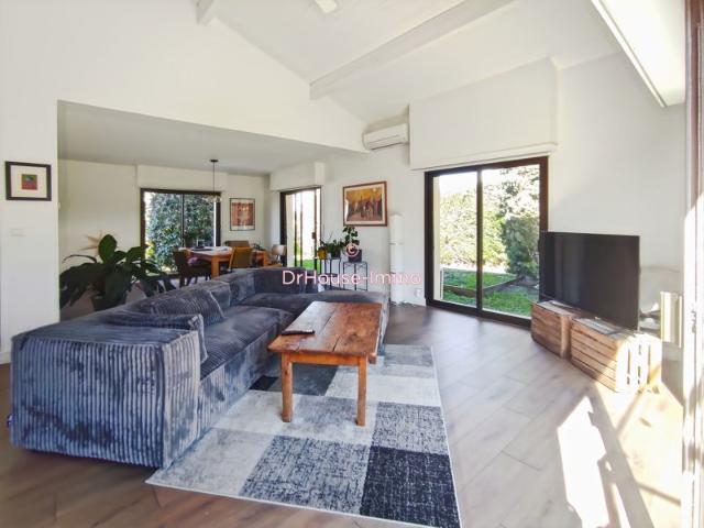 Maison T6 de 150 m2 avec un terrain de 465 m2 sur la commune de Saint Vincent de Tyrosse