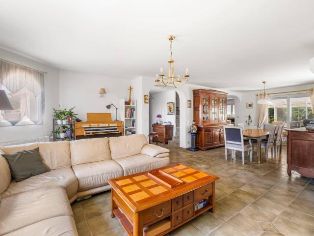 MAISON T6 DE 181 M2