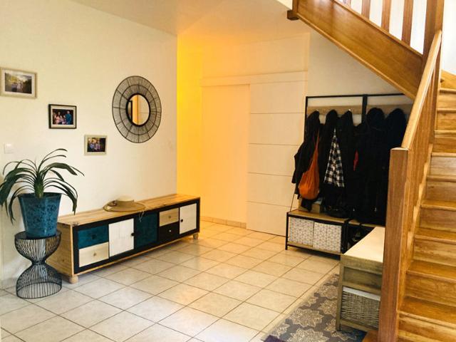 Maison T6 de 225m² avec piscine et dépendances Charantonnay
