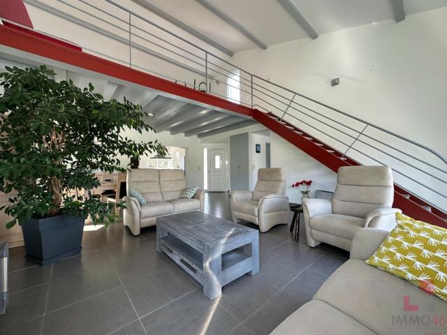 Maison T6 de plain pied avec piscine 189m² Lagardelle