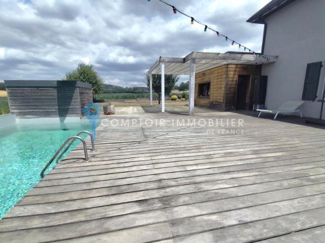 Maison T6 piscine et terrasse à Montferrat avec l'agence du
