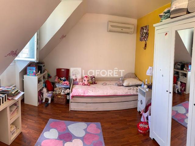 Maison T6 près de MAULE à louer