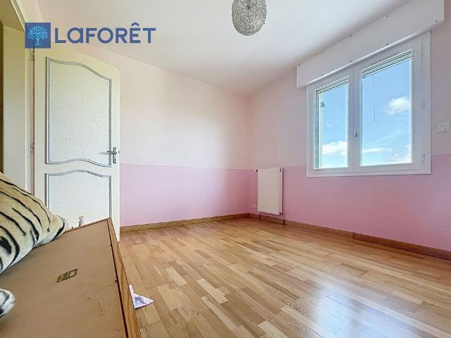 Maison T6 près de RADENAC à louer