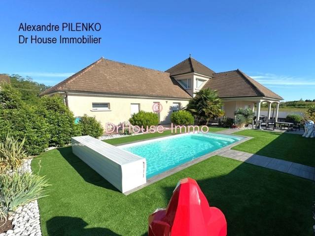 Maison T7 205m2 double garage piscine