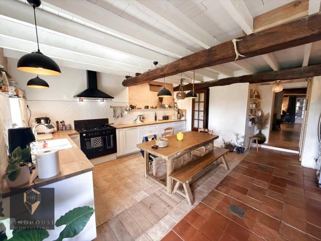 Maison T7 347 M2 Jardin Bois Dépendances 347m² L'Isle en Dodon