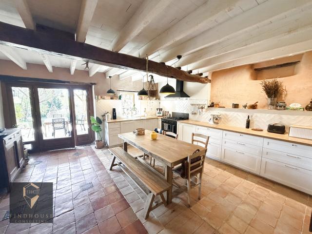 Maison T7 347 M2 Jardin Bois Dépendances 347m² L'Isle en Dodon