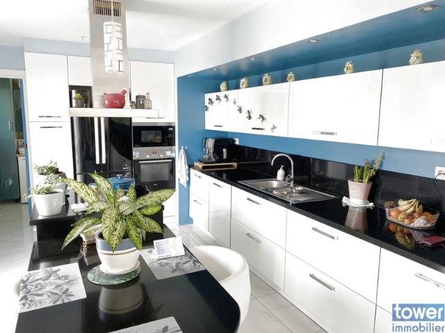 Maison T7 avec 5 chambres sur terrain de 1000 M2