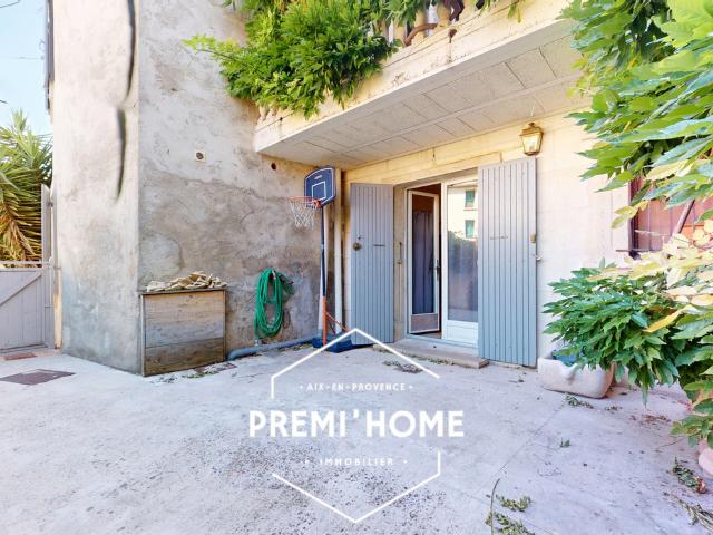 MAISON T7 ENV. 215 M2 AVEC TERRASSE ET COUR PRIVATIVE SAINT ANDIOL