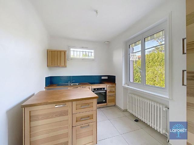 Maison T7 FLEURIEU SUR SAONE à louer