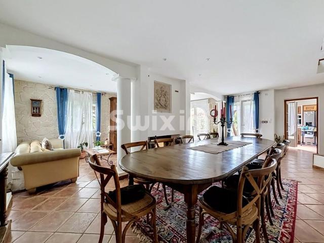 Maison T7 individuelle de 212m2 sur terrain de 2'073m2!