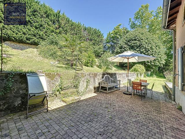 Maison T8 7 chambres 1750 m2 de terrain piscine