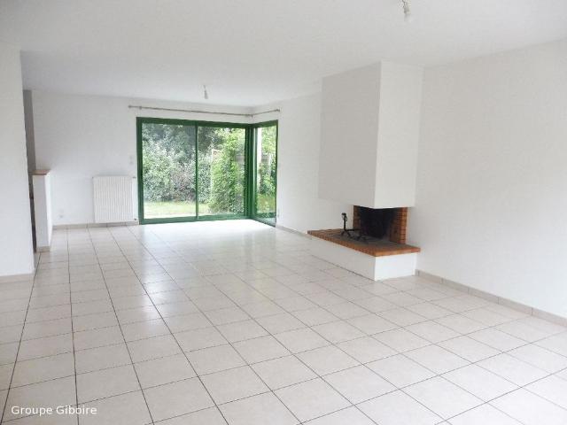 Maison T8 à louer Saint Gregoire 136 m²