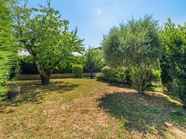 MAISON T8 DE 196 M2