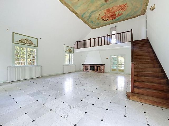 Maison T8 LE VESINET à louer