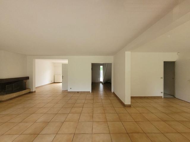 Maison T8 VERNEUIL SUR SEINE à louer